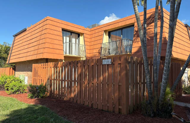 2 Bed/2 Bath Townhome in Fort Myers photos photos