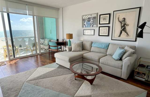 2840 N Ocean Blvd photos photos