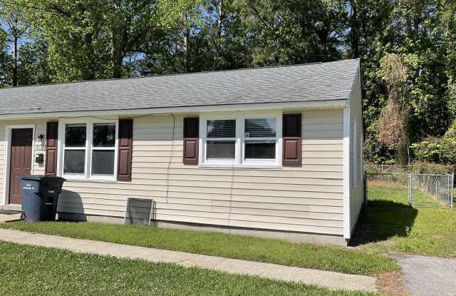 1211 Davis Street - 1211 Davis Street, Jacksonville, NC 28540