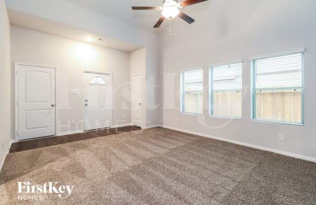 25602 Roy Rogers Court Gallery 3