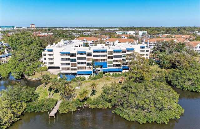 835 S OSPREY AVENUE photos photos