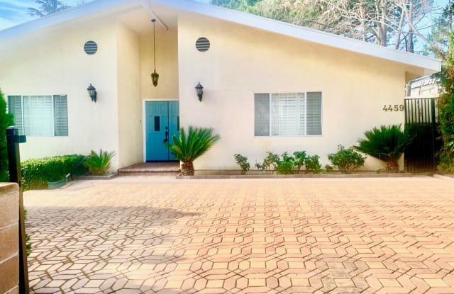 4459 Sunset Avenue - 4459 Sunset Avenue, La Crescenta-Montrose, CA 91020