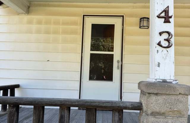 3 Bedroom Single Family Home located in Beloit, WI Gallery 3