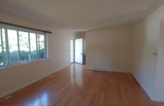 2675 Table Mesa Court Gallery 2
