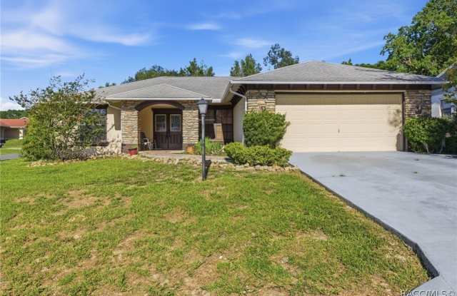 3632 N Honeylocust Drive Gallery 2