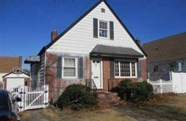 256-07 87th Road photos photos