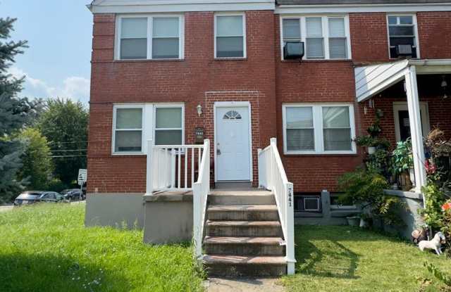 Charming 3BD/2BA Townhome in Fordham, MD! photos photos