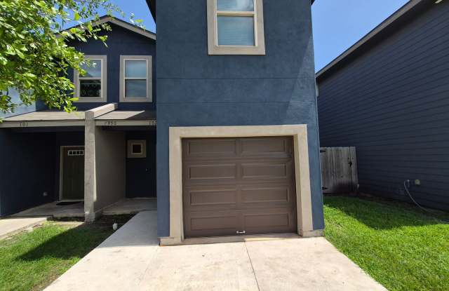 6950 Lakeview Dr. #102, San Antonio, TX. 78244 photos photos