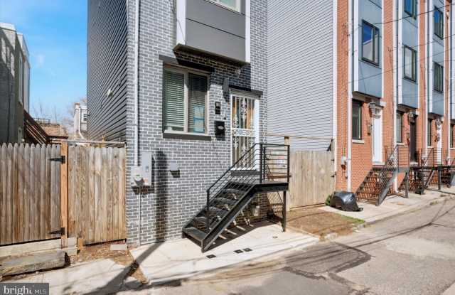 2542 ARCADIA STREET photos photos