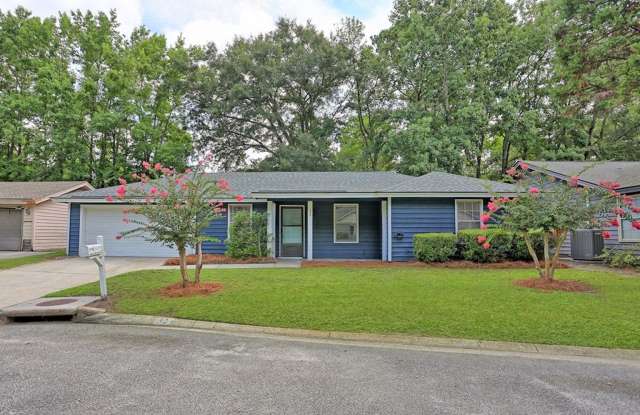 3 bedroom, 2 bath Norwood home with new HVAC, new roof and fenced in backyard. Gallery 1