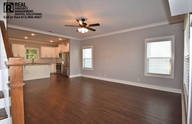 Amazing 4BR off Cherry Lane w/ fenced backyard, Triple Siegel schools! Gallery 4