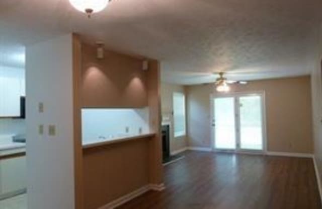 681 Bartons Landing Place Gallery 4