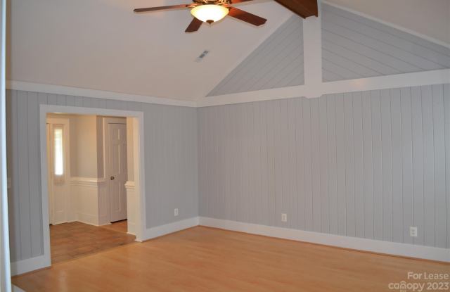 6609 Porterfield Road Gallery 4
