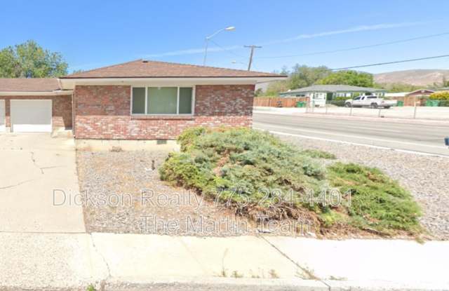 685 Genoa Ave photos photos