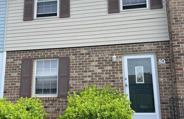 10 Westdale Drive - 1 - 10 Westdale Drive, Lynchburg, VA 24501