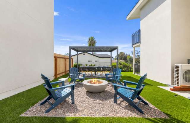 Charming 3 Bed / 2 Bath Steps from SDSU with Private Backyard Gallery 1