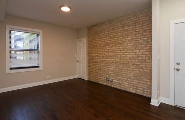 2228 Sawyer Gallery 4