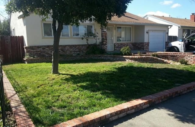 365 Acacia - 365 Acacia Street, Vacaville, CA 95688
