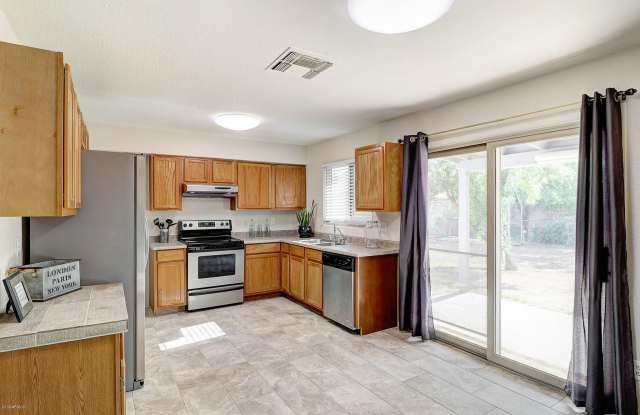 15862 N 20TH Place Gallery 2