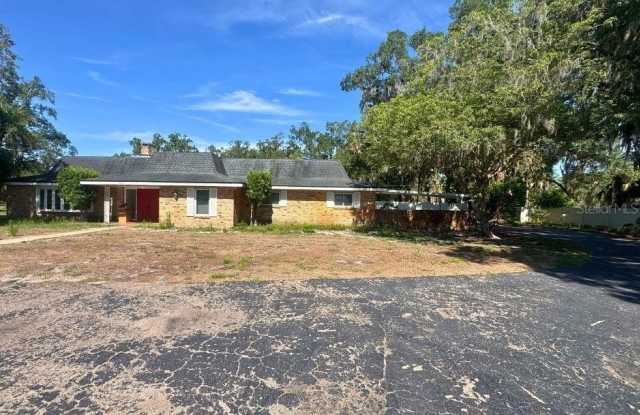 1505 N ARCADIA AVENUE photos photos