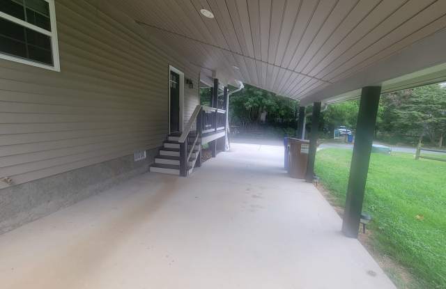 61 Indian Trace Rd Gallery 3