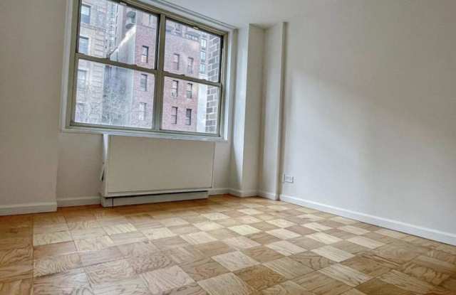 510 3rd Ave. Gallery 3