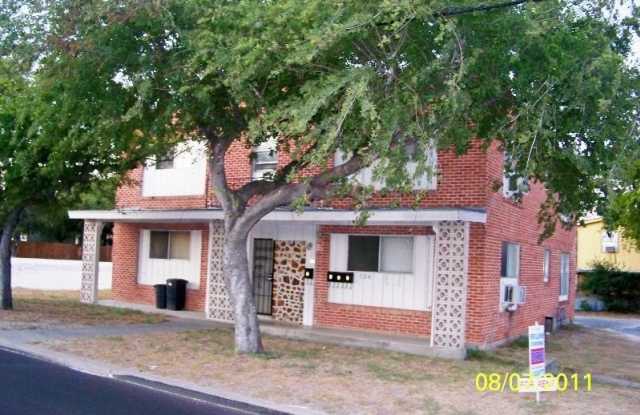 704 N Washington - 704 North Washington Street, Beeville, TX 78102