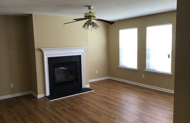 10414 Pickerel Lane Gallery 3