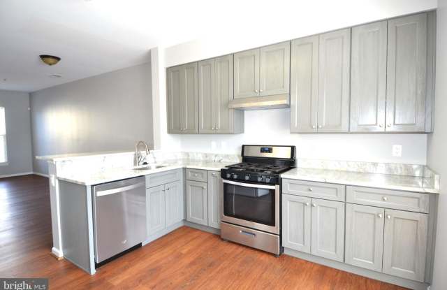 1208 NEEDHAM COURT Gallery 4