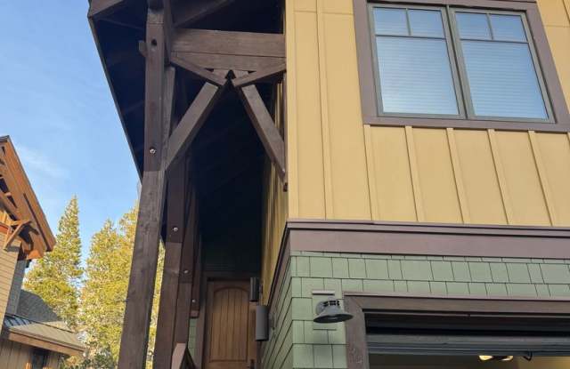 Luxury Fully Furnished 4BD/4BA Mountain Retreat with Hot Tub  Garage – Woodwinds #34, Mammoth Lakes photos photos