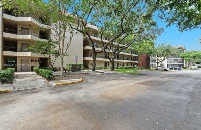 10501 W Broward Blvd - 10501 West Broward Boulevard, Plantation, FL 33324
