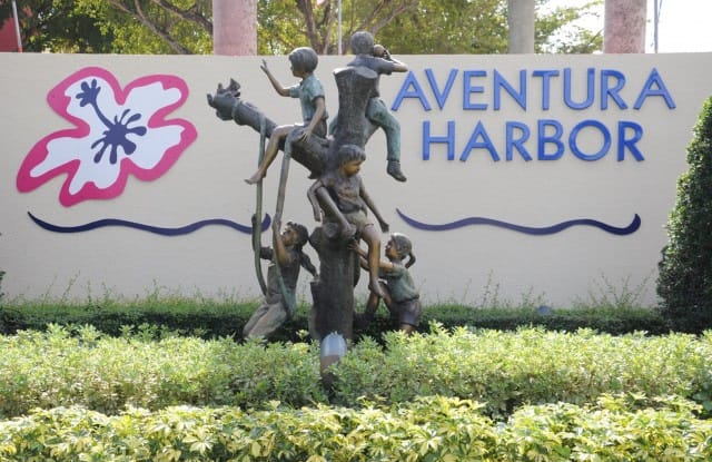 Aventura Harbor Apartments photos photos