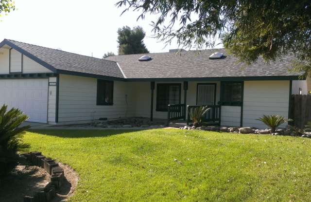 1673 Eastbrook photos photos