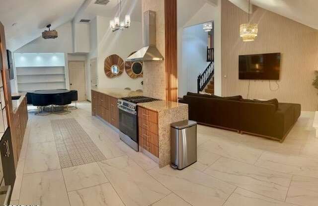 709 BLUFF CANYON Circle Gallery 4