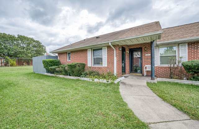 Neat 3-Bedroom Patio Home for Rent in Quiet Neighborhood photos photos