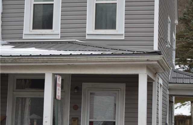 111 Dewey St. photos photos