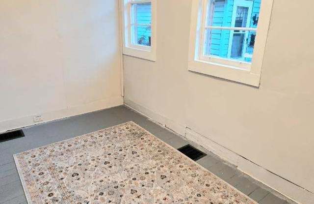231 East 12th Street Gallery 3