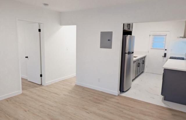 1704-1732 N. Sierra Bonita Ave. photos photos