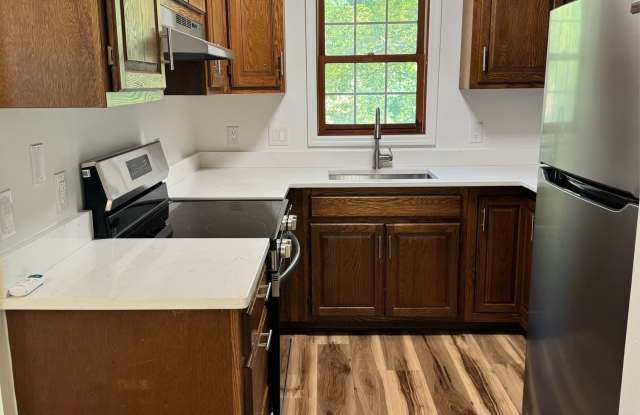 206 Urbandale Parkway Gallery 3