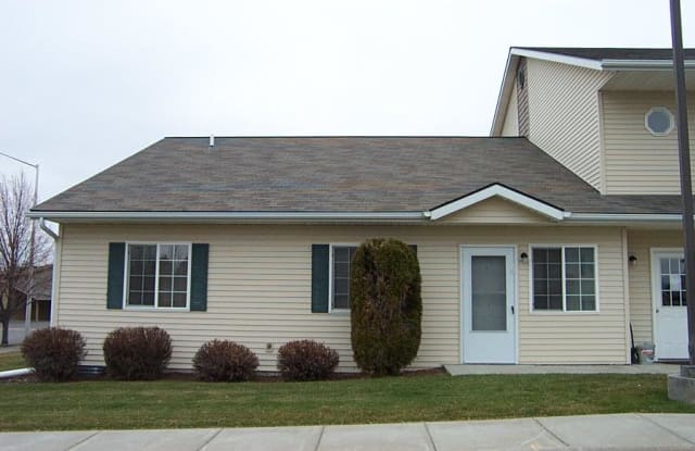 27 Diane Rd Apt B - 27 Diane Road, Columbia Falls, MT 59912 27 Diane Rd Apt B - 27 Diane Road, Columbia Falls, MT 59912