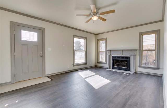 $500 OFF FIRST MONTH'S RENT | Super Charm in a Super City! photos photos