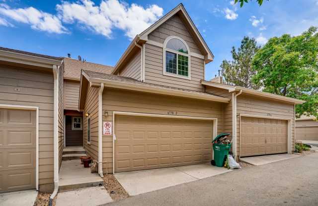Evolve Real Estate: Great Opportunity to Rent This Charming 4 Beds/4Baths Townhouse with Fully Finished Basement! - 6778 Zenobia Loop, Arvada, CO 80030