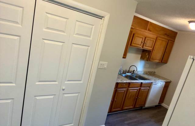 3 Bedroom, 2 Bath in Jack Britt School District Gallery 4