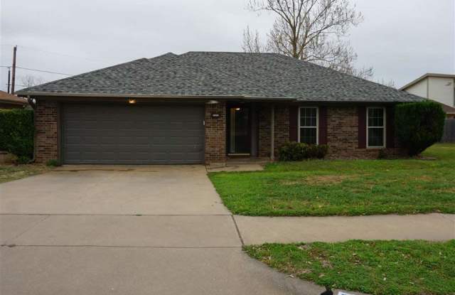 5403 Greentree Ave - 5403 Greentree Avenue, Wichita Falls, TX 76306