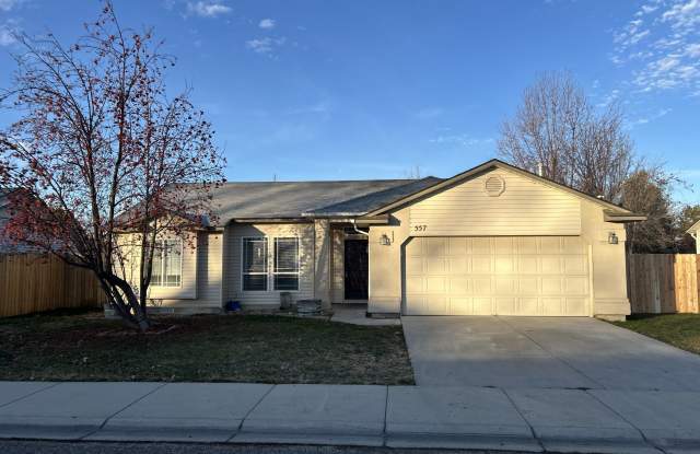 557 North Katsura Avenue - 557 North Katsura Avenue, Kuna, ID 83634