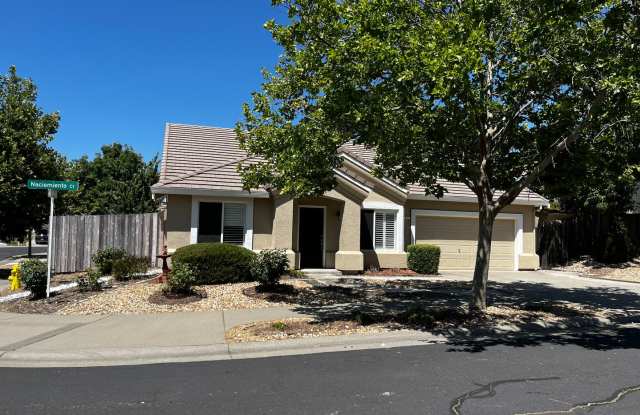 Beautiful Roseville 3 Bedroom, 2 Bathroom 1546 sqft Home for Rent. photos photos