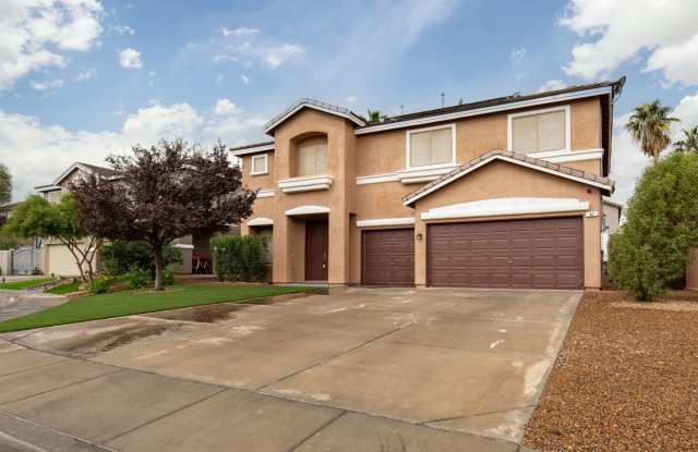 Stunning Remodeled Henderson Home with Pool & Spa photos photos