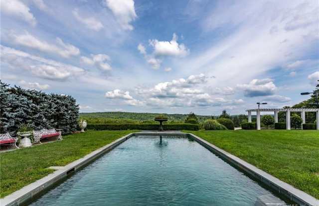 28 Leavenworth Road photos photos