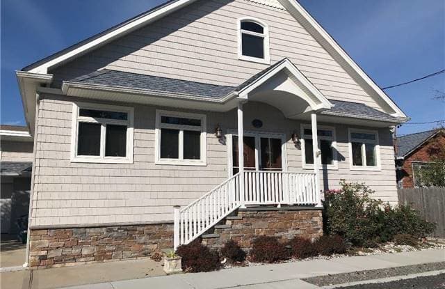 3 Inwood - 3 Inwood Avenue, Point Lookout, NY 11569