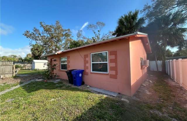 2420 De Soto Avenue photos photos